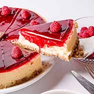 Frambuazlı Cheesecake — 190 TL