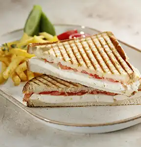 Beyaz Peynirli Tost — 160 TL